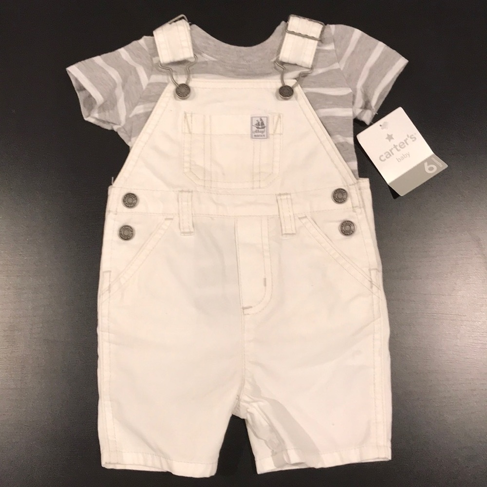 Carter’s overall shorts and tee